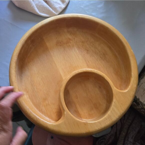 Large Wooden Chips And Dip Bowl - Picture 2 of 5